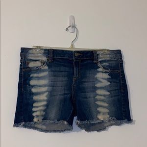 Arizona Medium Wash Mid-Low Rise Denim Shorts
